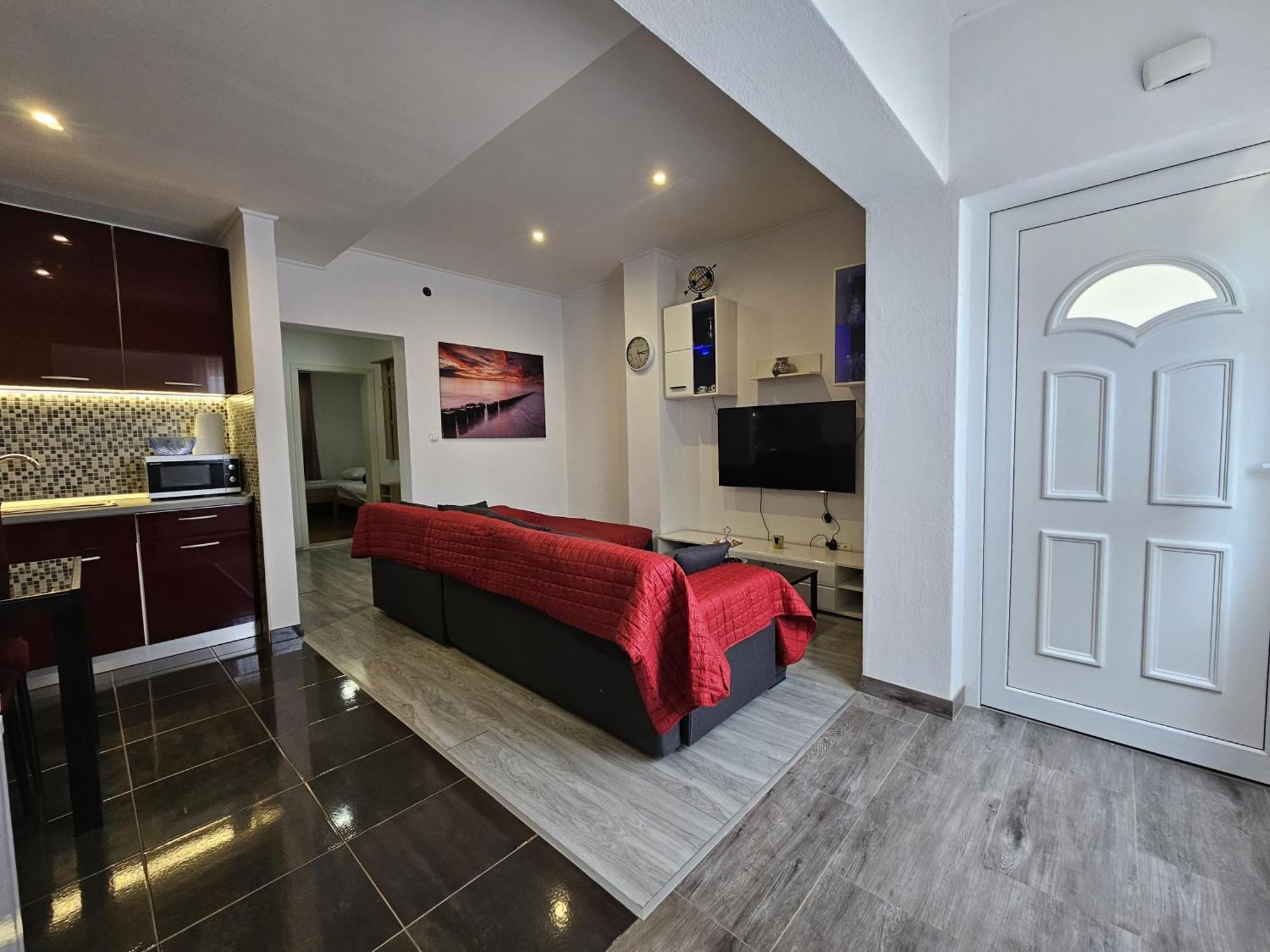 Modern Apartment Nikola In A Quiet Area Kastel Stari Exterior photo